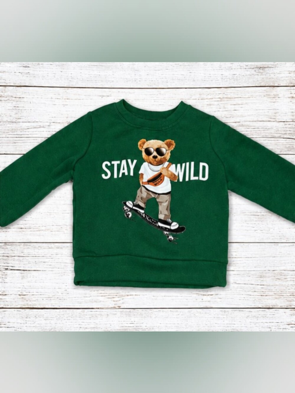 SHEIN Boys Green "Stay Wild" Bear Graphic Top | Long Sleeve Pullover | Size 4Y